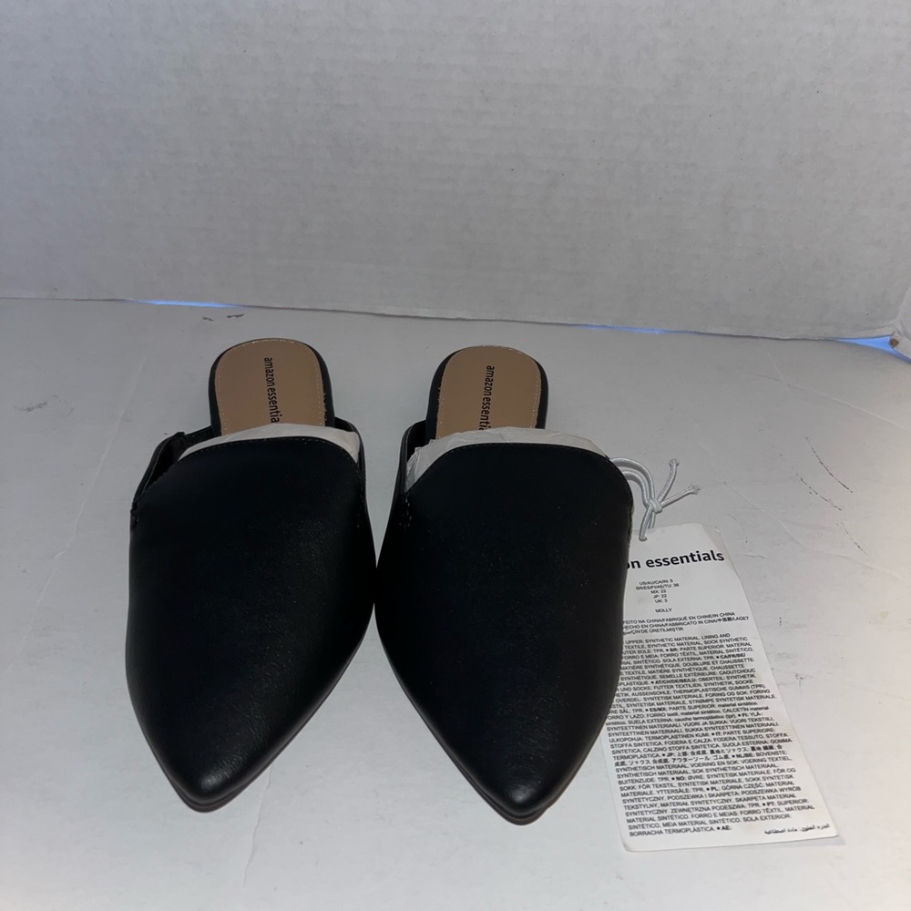 Amazon Essentials black flat mules